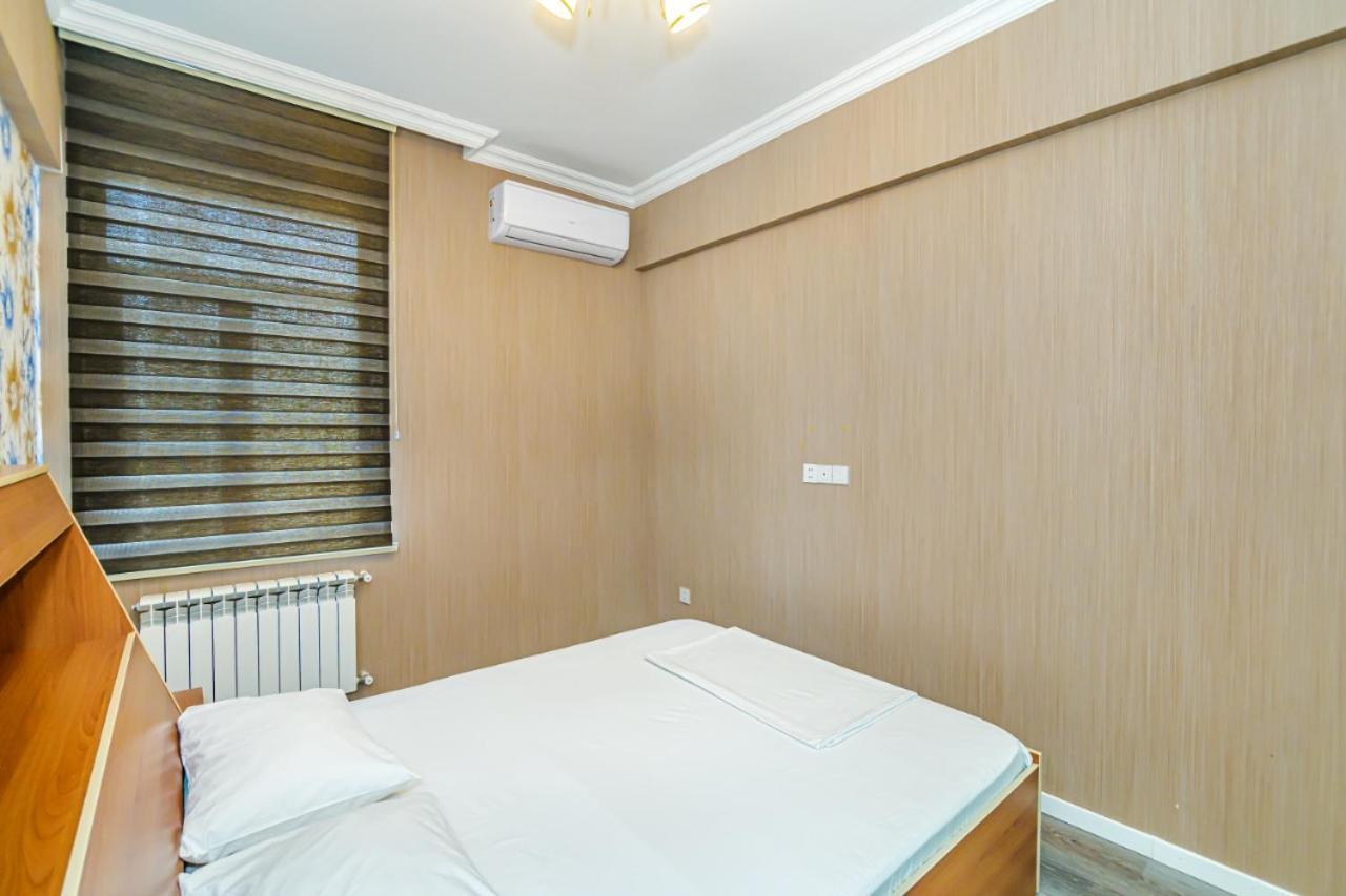 M Estate 1 Room Targovu Баку Экстерьер фото