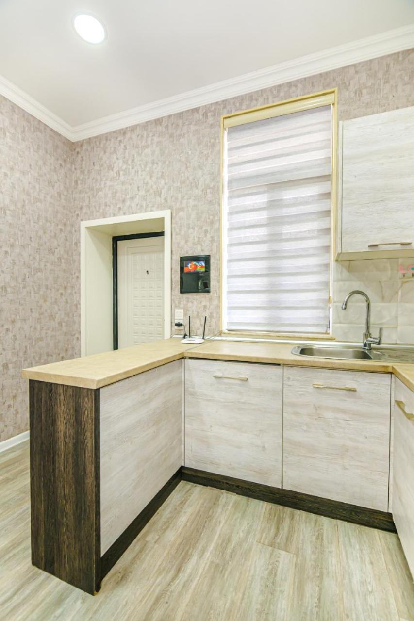M Estate 1 Room Targovu Баку Экстерьер фото