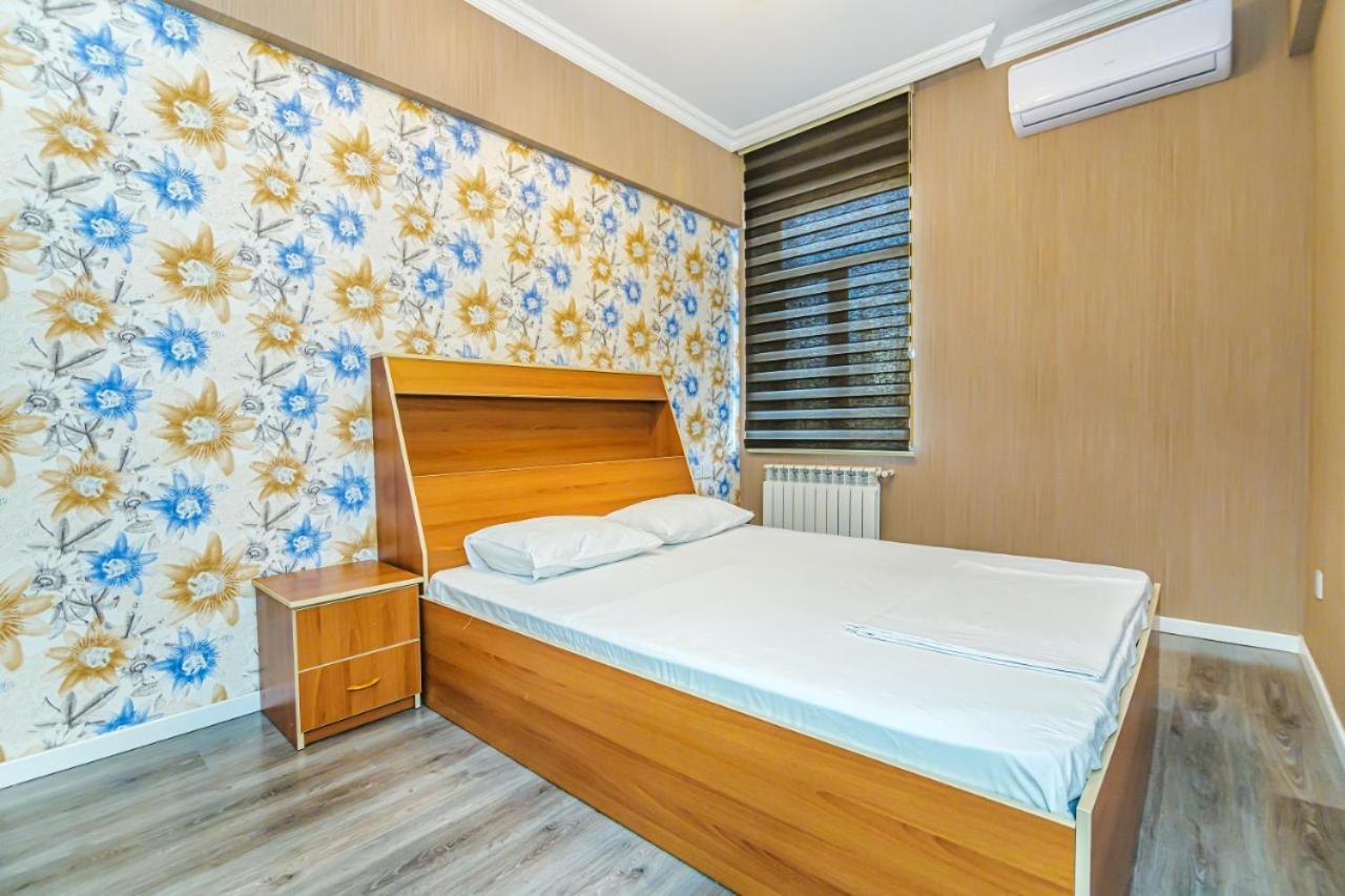 M Estate 1 Room Targovu Баку Экстерьер фото