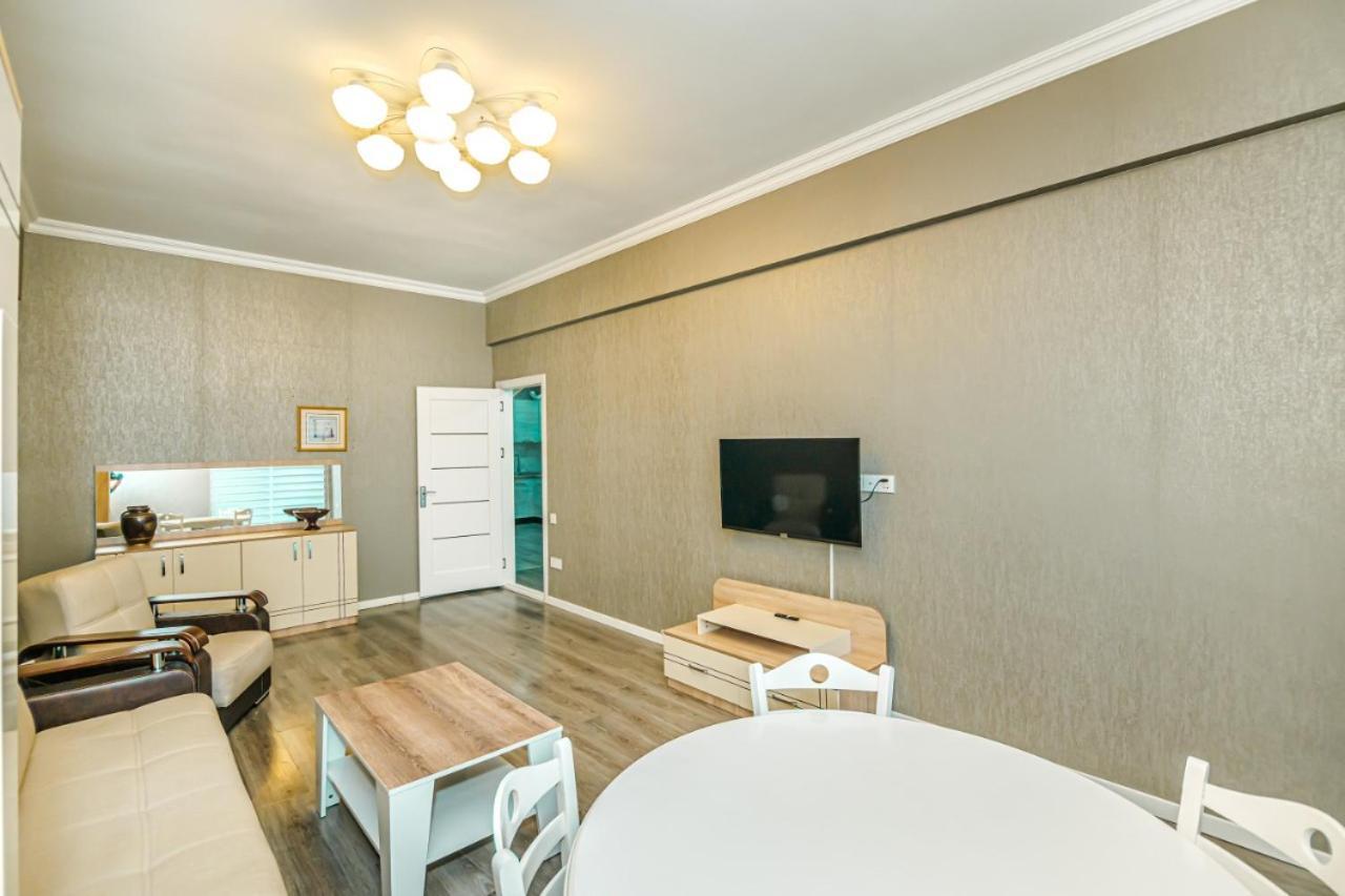 M Estate 1 Room Targovu Баку Экстерьер фото